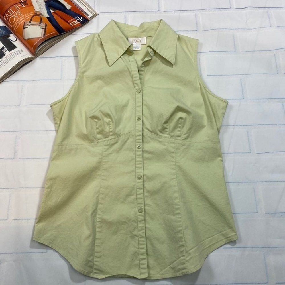 Ann Taylor LOFT Sleeveless button‎ down Top Blouse